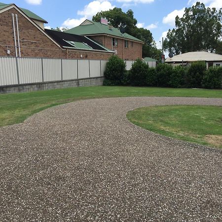 Country Gardens Motor Inn Toowoomba Esterno foto