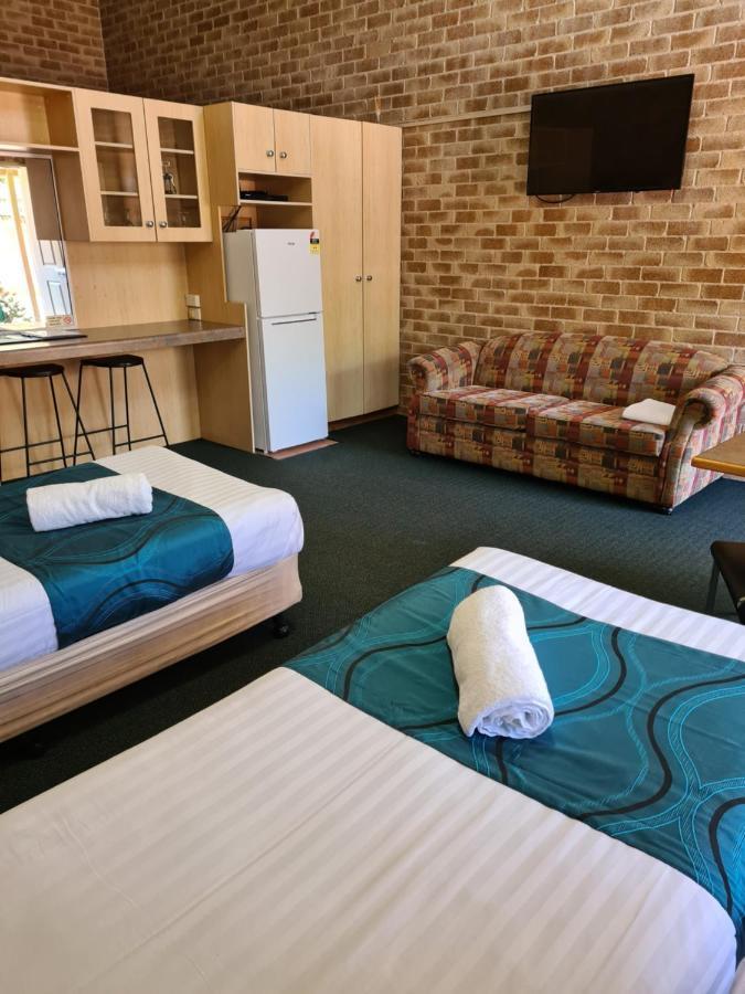 Country Gardens Motor Inn Toowoomba Esterno foto