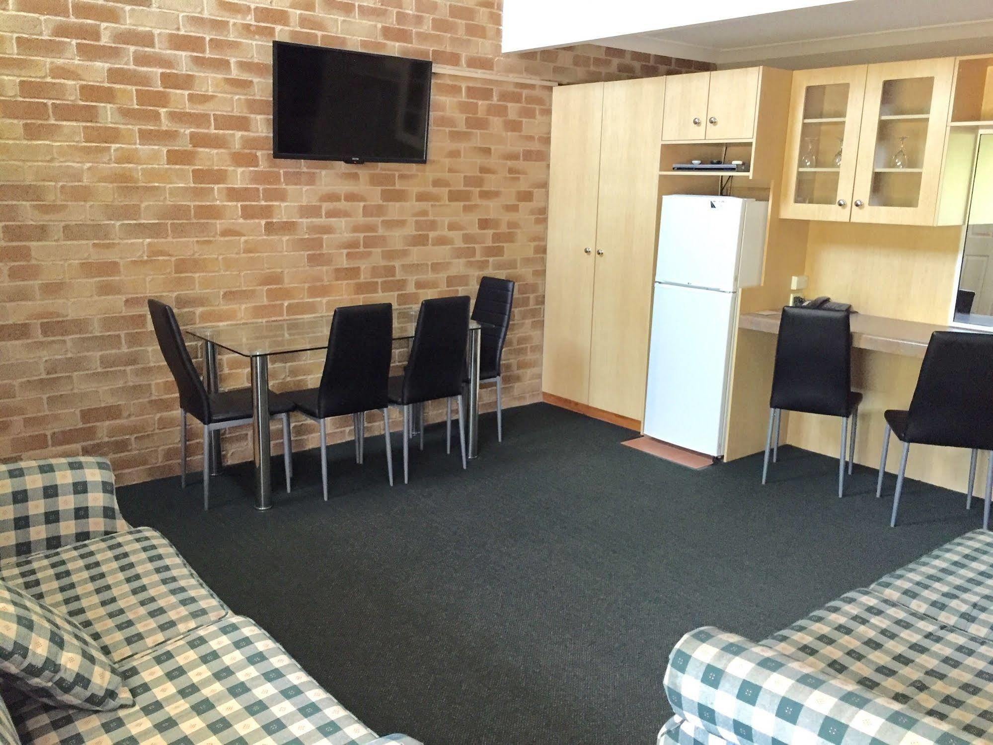 Country Gardens Motor Inn Toowoomba Esterno foto