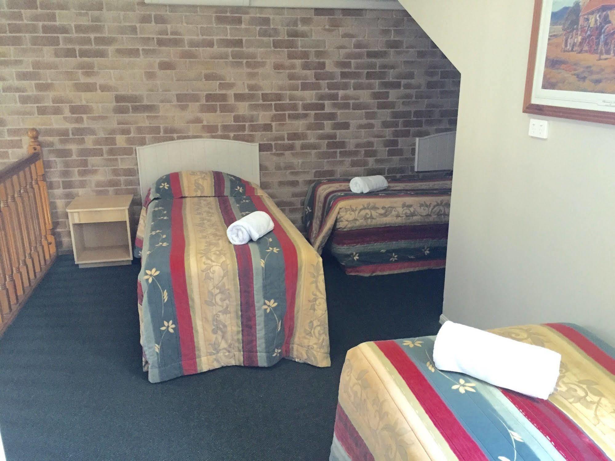 Country Gardens Motor Inn Toowoomba Esterno foto