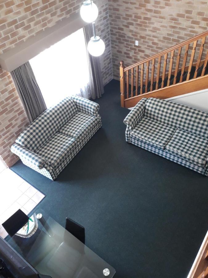 Country Gardens Motor Inn Toowoomba Esterno foto