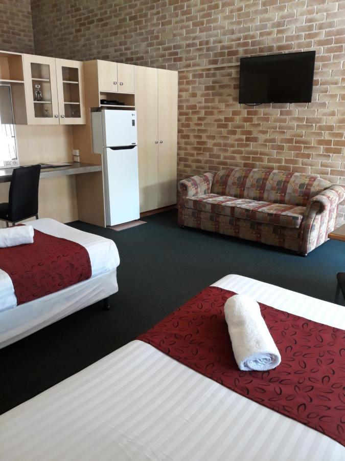 Country Gardens Motor Inn Toowoomba Esterno foto